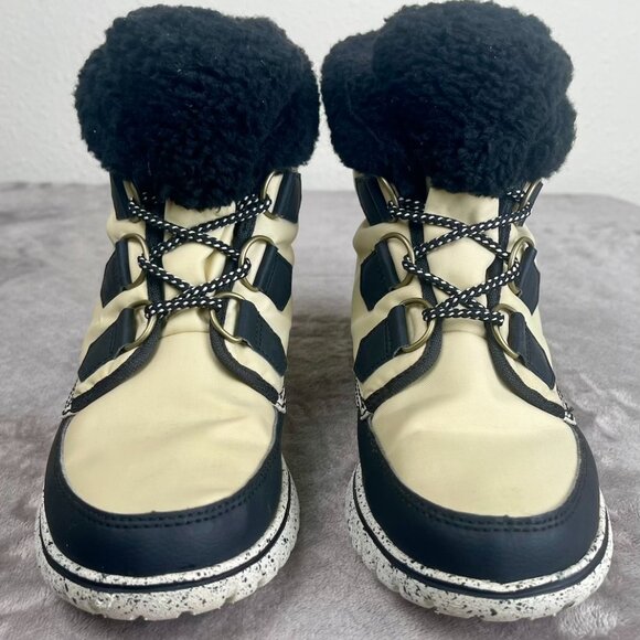 Sorel Cozy Carnaval Waterproof Boots  Womens Size 8 - Picture 3 of 16